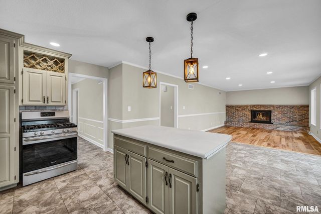 7234 N CRABAPPLE Court, Peoria, IL 61614