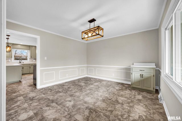 7234 N CRABAPPLE Court, Peoria, IL 61614