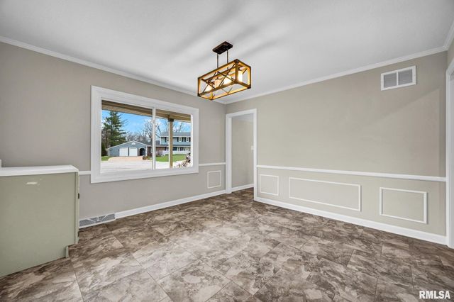 7234 N CRABAPPLE Court, Peoria, IL 61614