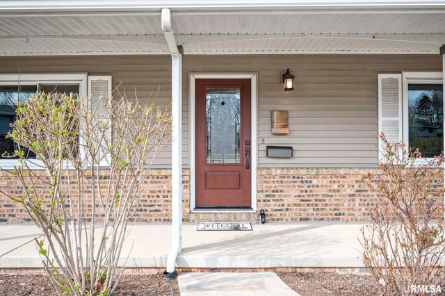 7234 N CRABAPPLE Court, Peoria, IL 61614