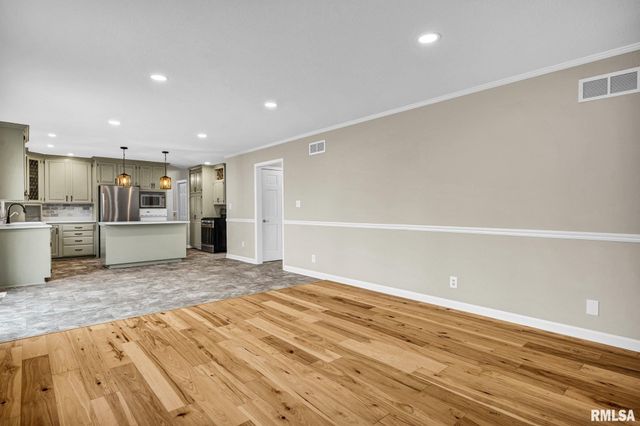 7234 N CRABAPPLE Court, Peoria, IL 61614