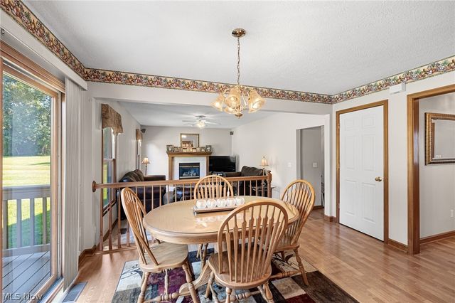 6656 Willow Lake Drive, North Royalton, OH 44133