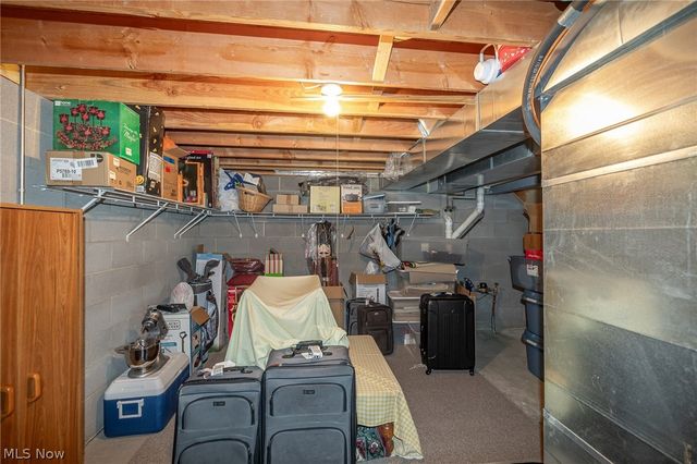 6656 Willow Lake Drive, North Royalton, OH 44133