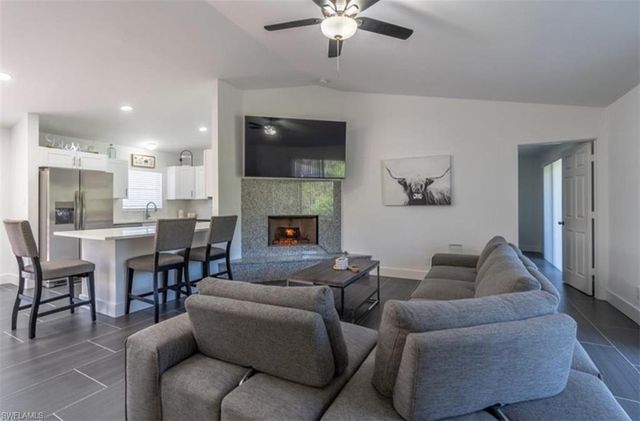 1740 16th ST NE, Naples, FL 34120