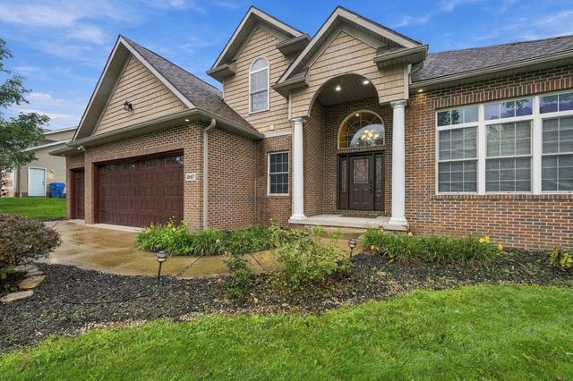 2807 Alexandria Court, Uniontown, OH 44685
