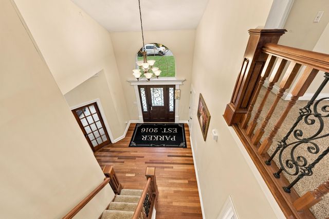 2807 Alexandria Court, Uniontown, OH 44685