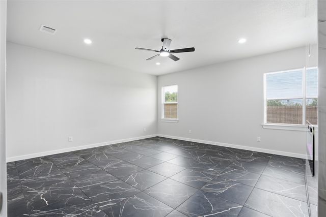 544 Highview Court, Godley, TX 76044