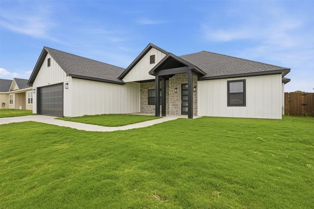 544 Highview Court, Godley, TX 76044