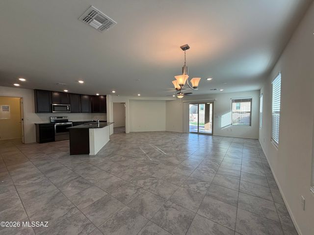 8536 W Amazilia Place, Tucson, AZ 85757