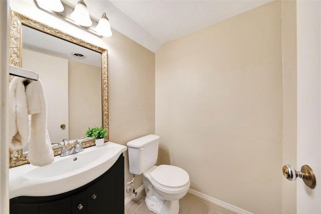 3006 Brockbank Court 3006, Dallas, TX 75220