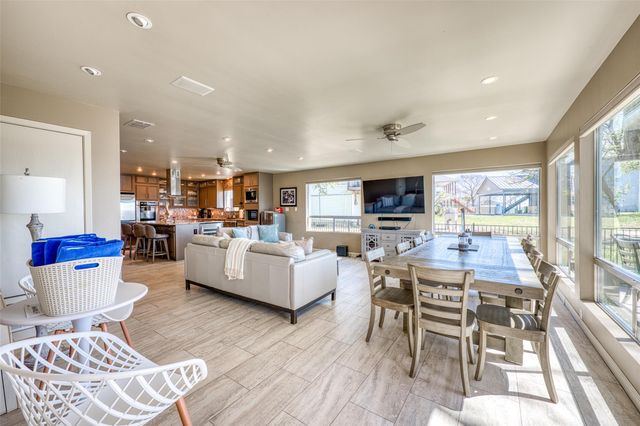 600 Deep Cove DR, Granite Shoals, TX 78654