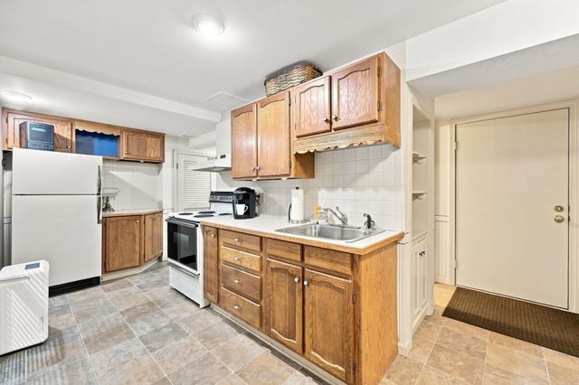 310 Briarwood Avenue, Southbridge, MA 01550
