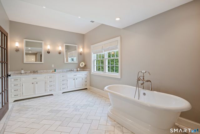 28 Bulkley Avenue North, Westport, CT 06880