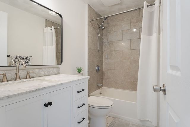 6 Quill Drive, West Warwick, RI 02893