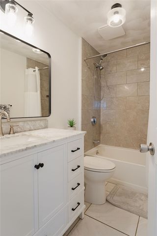 6 Quill Drive, West Warwick, RI 02893