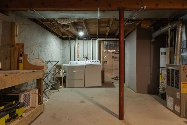 6 Quill Drive, West Warwick, RI 02893