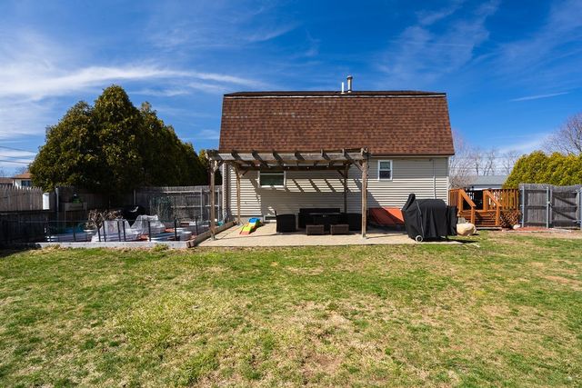 6 Quill Drive, West Warwick, RI 02893