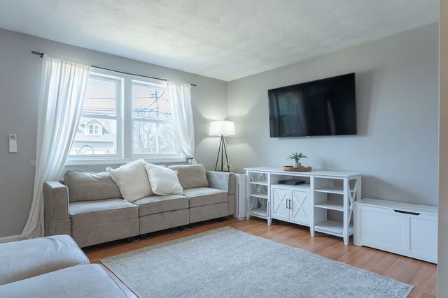 6 Quill Drive, West Warwick, RI 02893