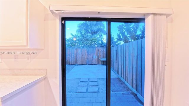 1220 NE 5th Ct, Florida City, FL 33034