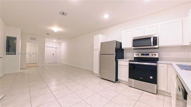 1220 NE 5th Ct, Florida City, FL 33034