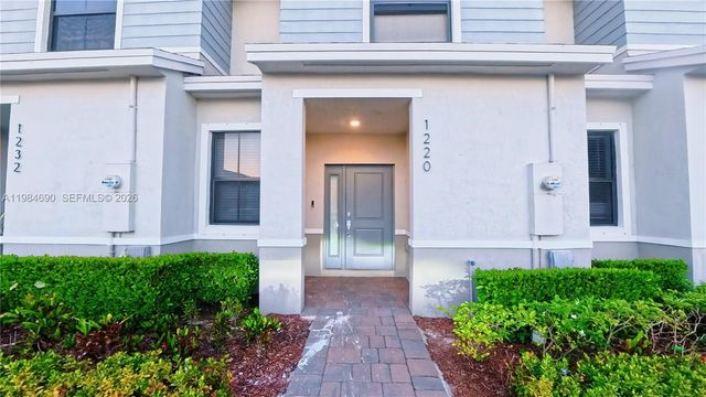 1220 NE 5th Ct, Florida City, FL 33034