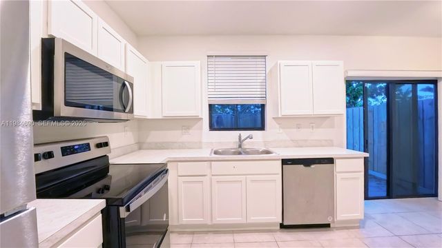 1220 NE 5th Ct, Florida City, FL 33034