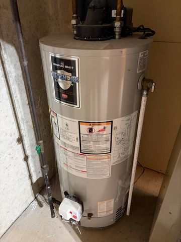 9114 N Riverview Drive, Kalamazoo, MI 49004