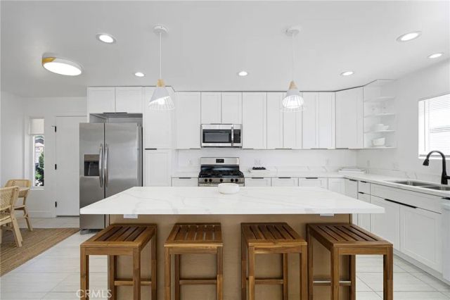 373 W Avenida Cerca, Palm Springs, CA 92262