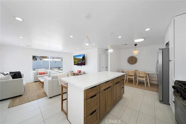 373 W Avenida Cerca, Palm Springs, CA 92262