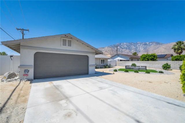 373 W Avenida Cerca, Palm Springs, CA 92262