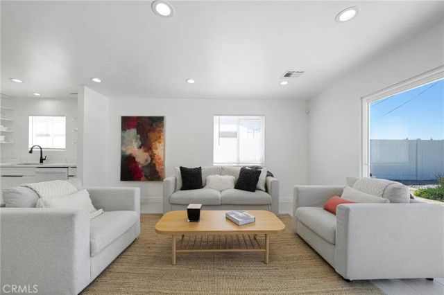 373 W Avenida Cerca, Palm Springs, CA 92262