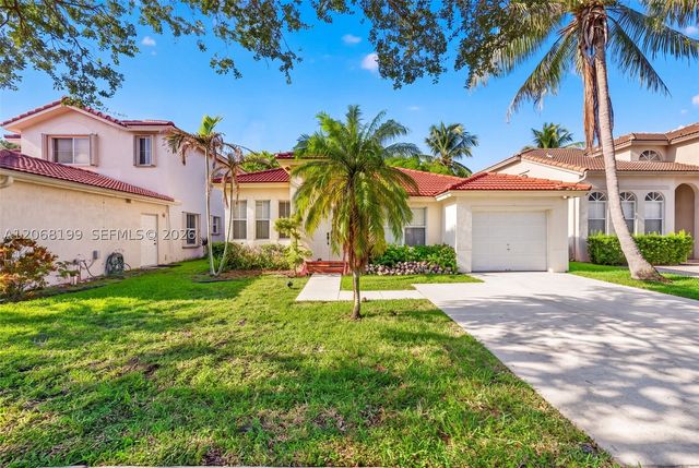 13976 S Cypress Cove Cir, Davie, FL 33325