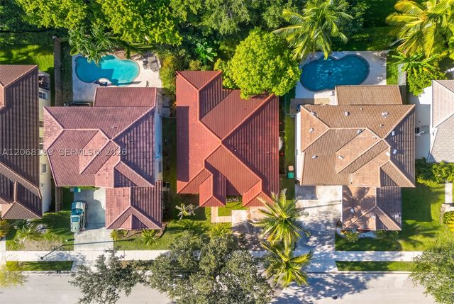 13976 S Cypress Cove Cir, Davie, FL 33325