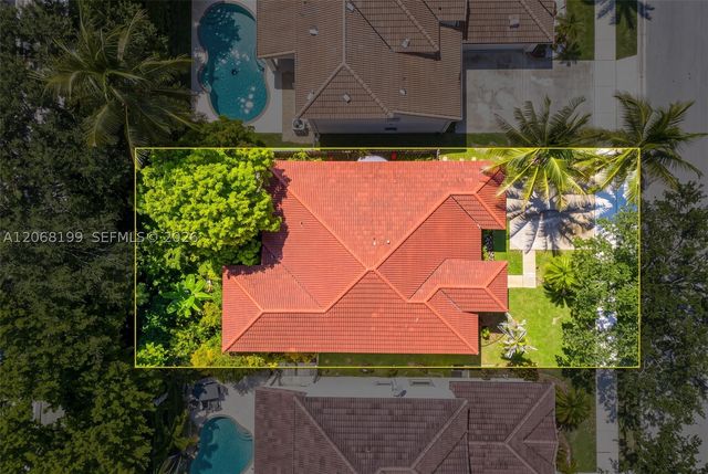 13976 S Cypress Cove Cir, Davie, FL 33325