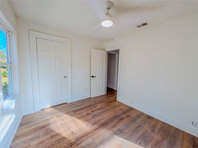 1120 Mark ST, Austin, TX 78721