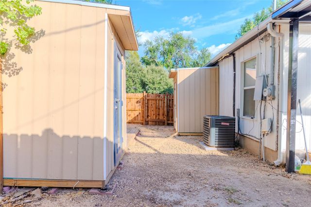 1120 Mark ST, Austin, TX 78721