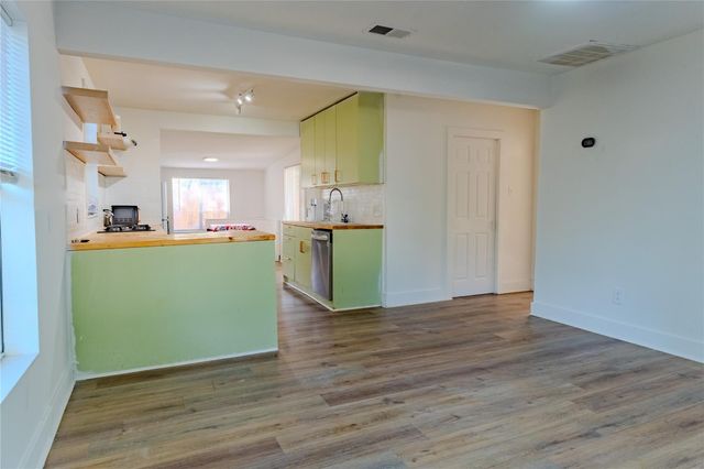 1120 Mark ST, Austin, TX 78721
