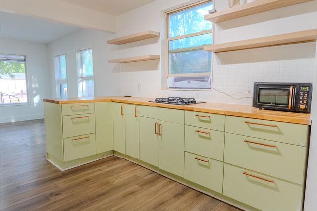 1120 Mark ST, Austin, TX 78721