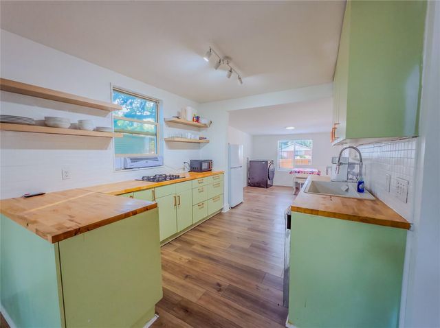 1120 Mark ST, Austin, TX 78721