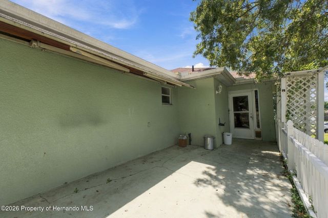 7195 Toledo Road, Spring Hill, FL 34606