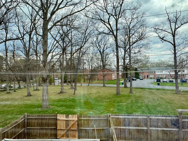 236 NOTTOWAY DR, Stephens City, VA 22655
