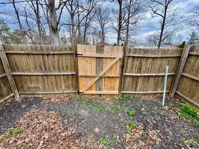 236 NOTTOWAY DR, Stephens City, VA 22655