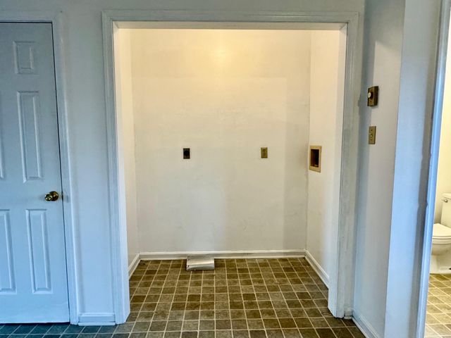 236 NOTTOWAY DR, Stephens City, VA 22655