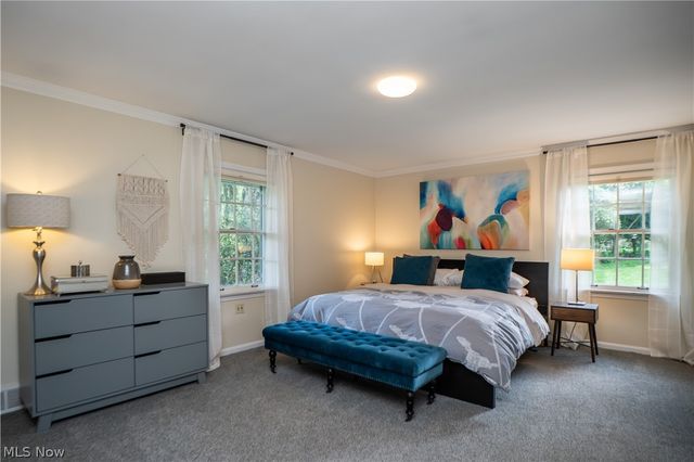 2810 Brentwood Close Street NW, Canton, OH 44708