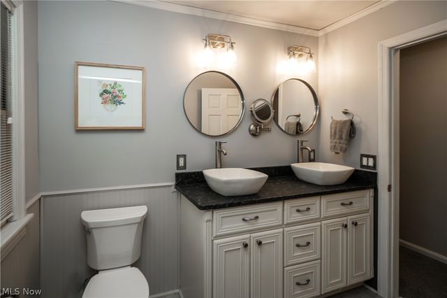 2810 Brentwood Close Street NW, Canton, OH 44708