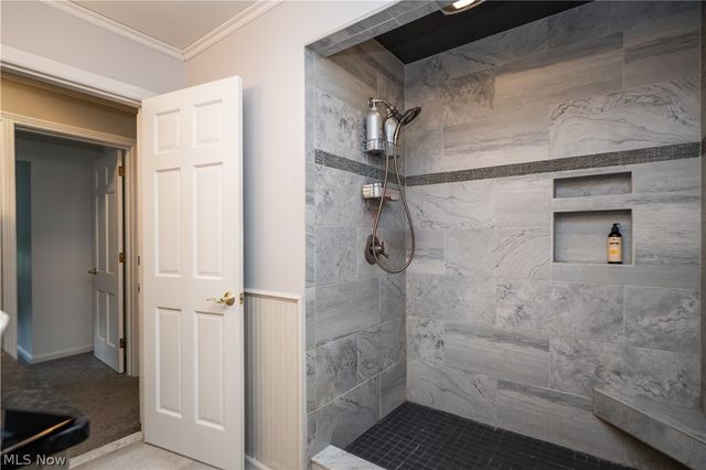 2810 Brentwood Close Street NW, Canton, OH 44708