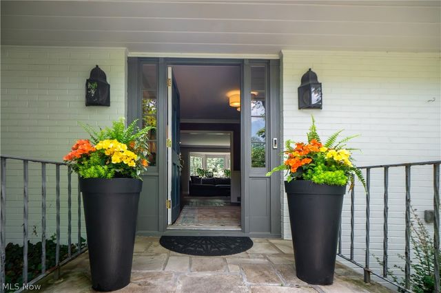 2810 Brentwood Close Street NW, Canton, OH 44708