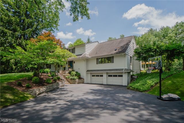 2810 Brentwood Close Street NW, Canton, OH 44708