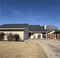 913 Taos Drive, Victoria, TX 77904