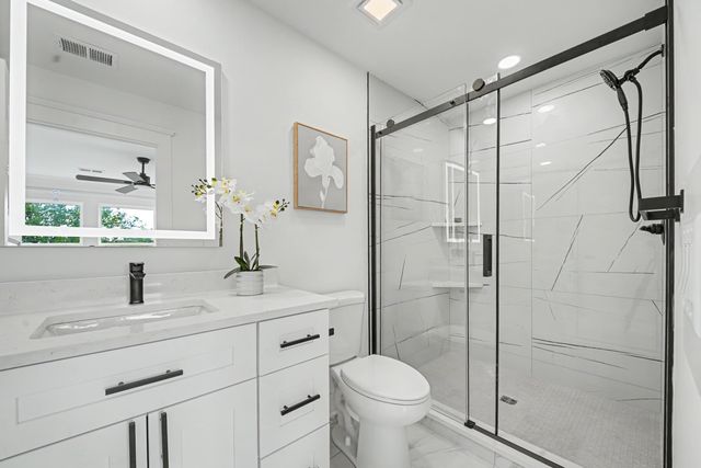 2014 Comstock Avenue, North Charleston, SC 29405